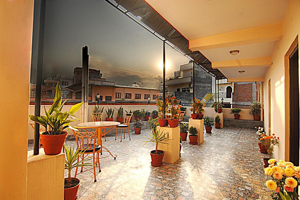 Kathmandu Grand Hotel Esterno foto