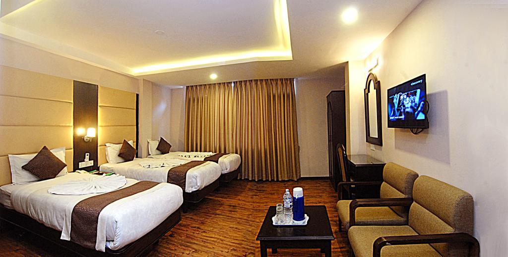 Kathmandu Grand Hotel Esterno foto