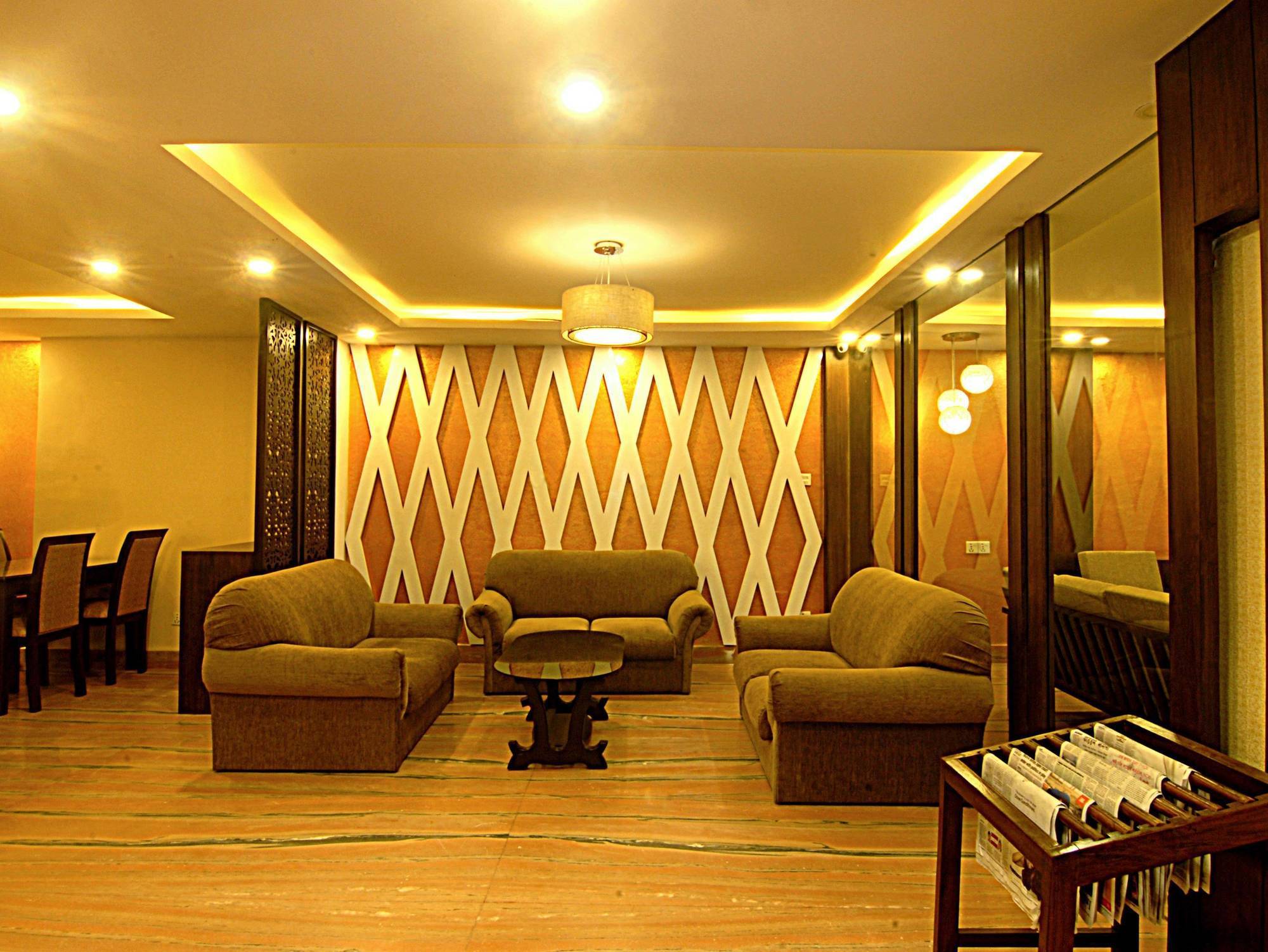 Kathmandu Grand Hotel Esterno foto